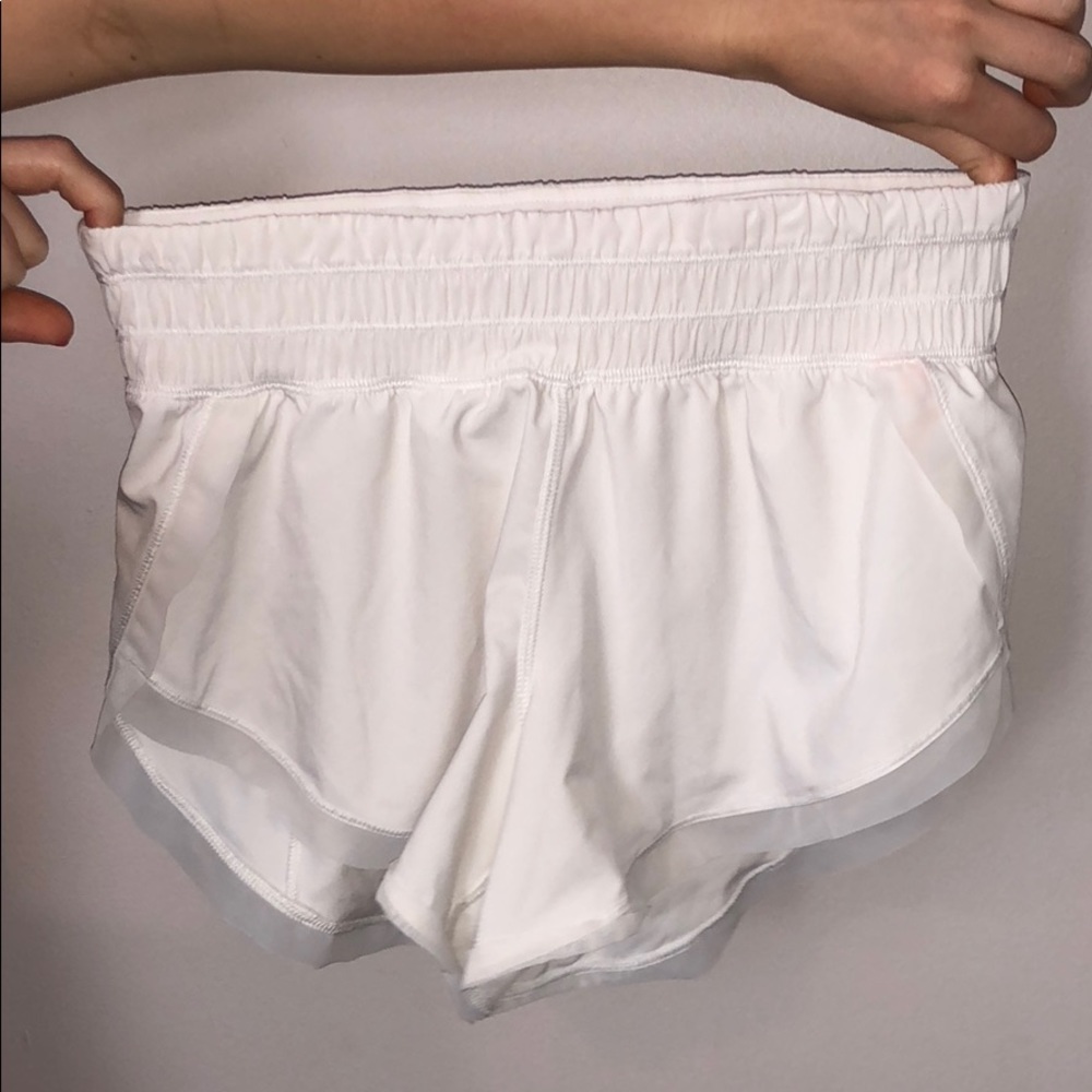 Size 2 White Lululemon shorts